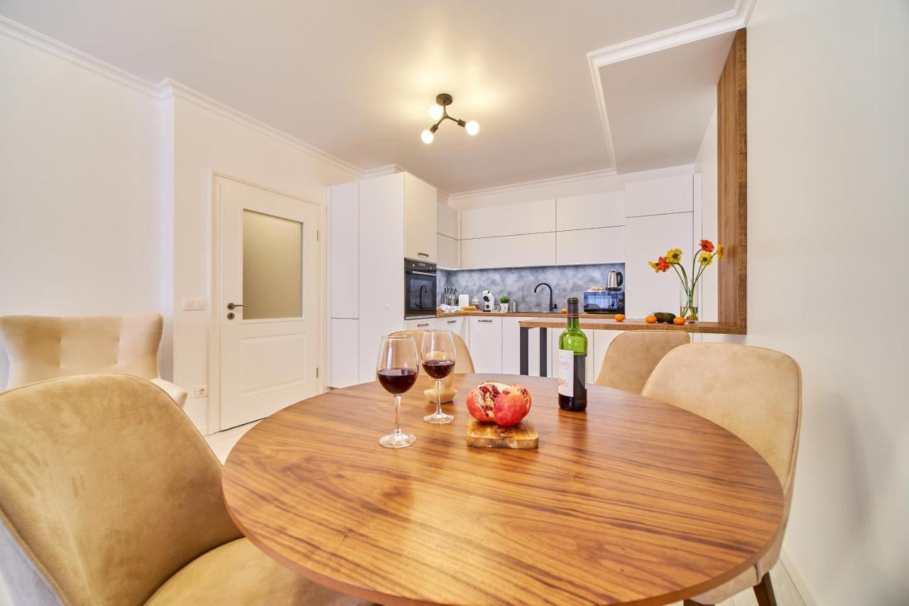 Premium Center Apartment In Grand Karavel Varna Exteriör bild