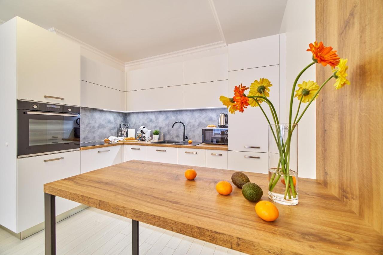 Premium Center Apartment In Grand Karavel Varna Exteriör bild